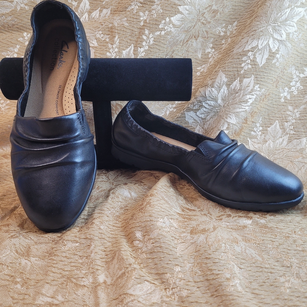 Clarks Women's Black Loafers